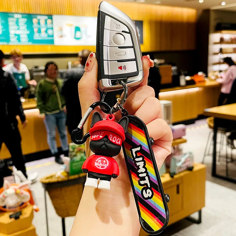 Cool Dog Skateboard Keychain Men and Women Couple Bag Pendant Car Key Ring Chain Accessories Creativity Keyring Gift for Friends