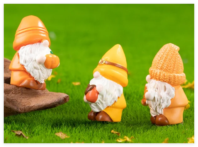 wholesale handpainted popular miniature easter garden decoration custom resin gnome gold figure sculptures 3D toy manufacturers