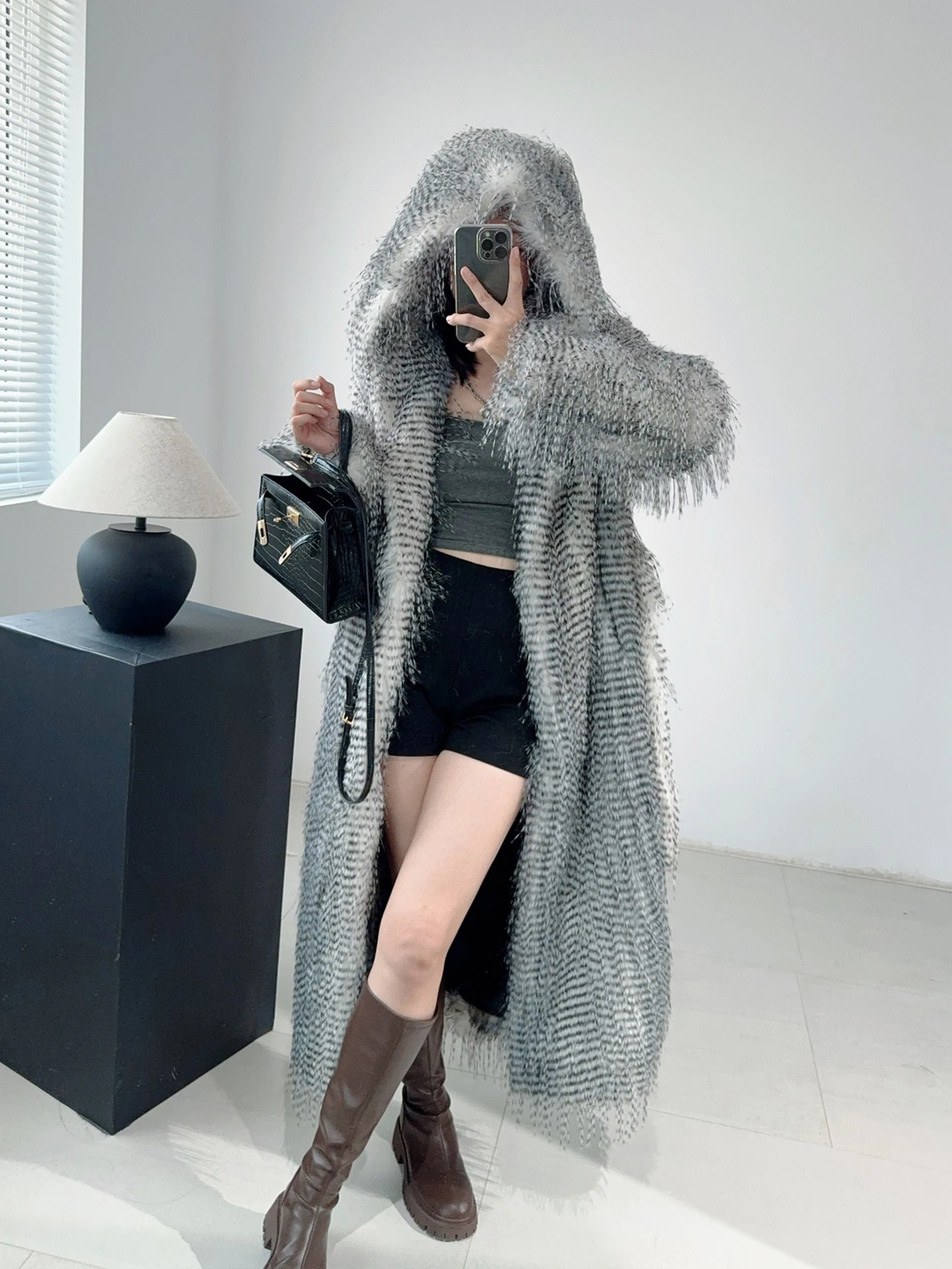 Factory Loose Faux Long Pile Ostrich Fur Coat Full Sleeves Long Style Luxury Thick Warm Fluffy Winter Fur Coats For Ladies Women