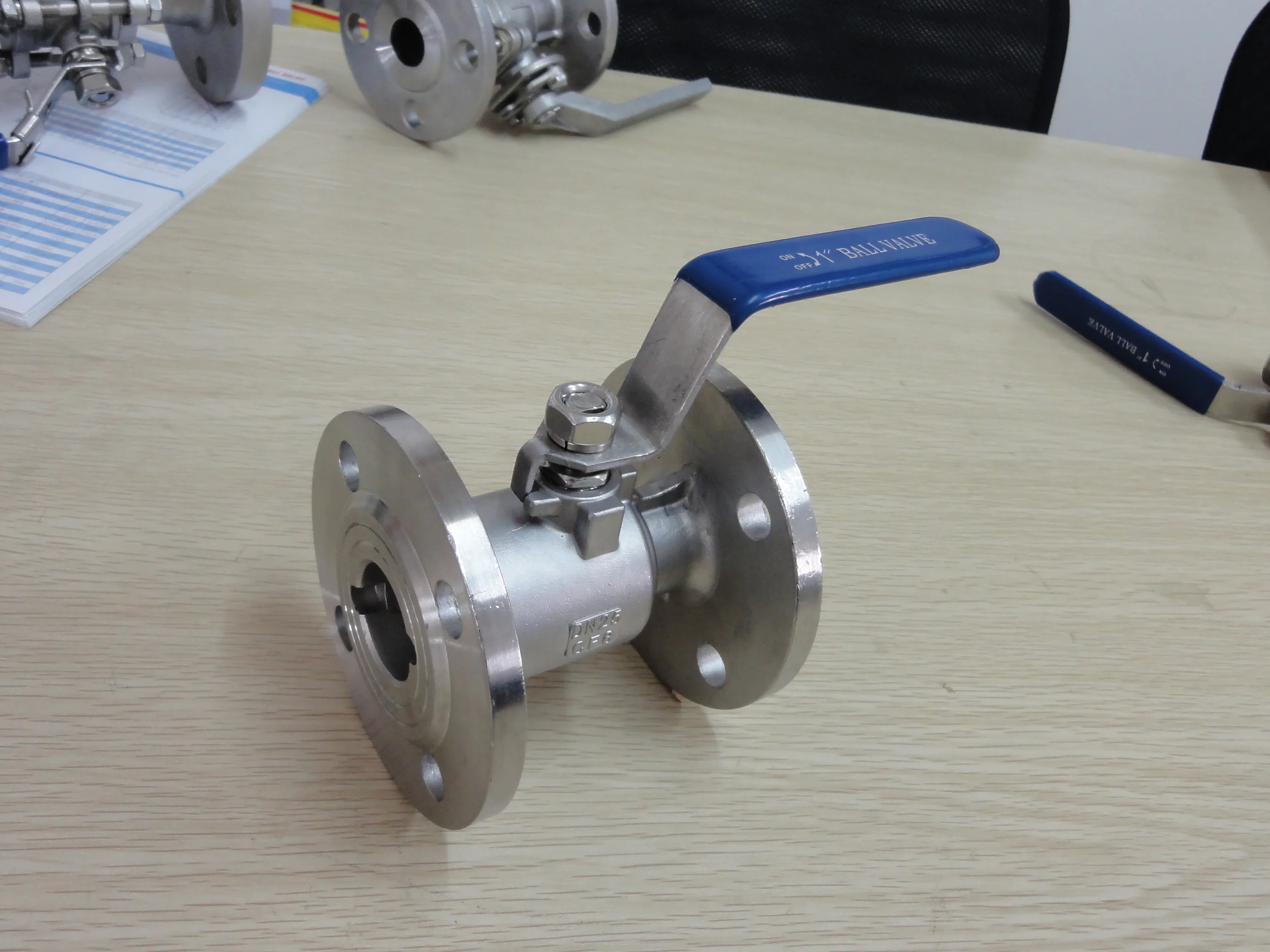 3-PC BALL VALVES, FLANGED END, FULL PORT