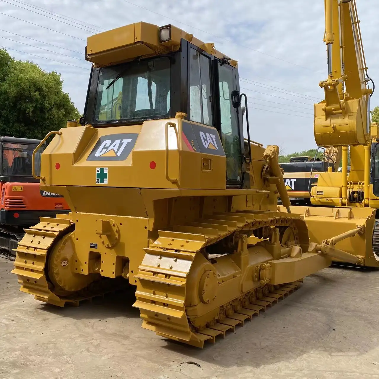 High Quality Used Caterpillar D7G2 Crawler Dozer Machinery CAT D6H D5G D3C D8R Bulldozer Cummins Engine Pump