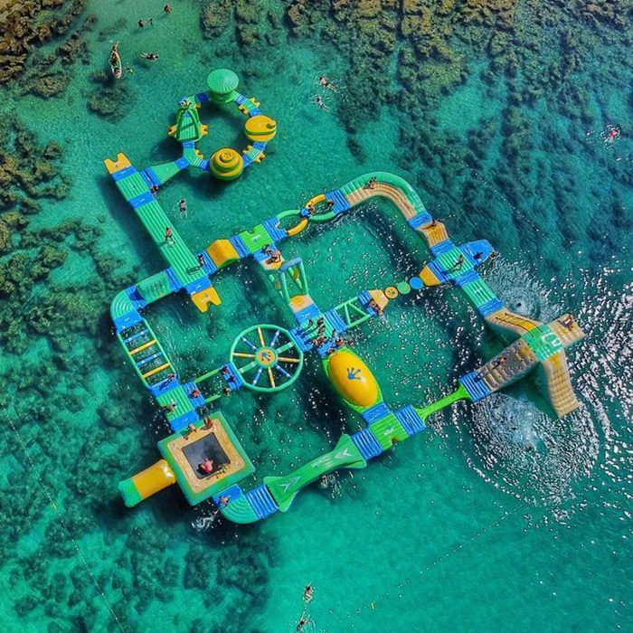 Inflatable factory wholesale water floating obstacle course for pool