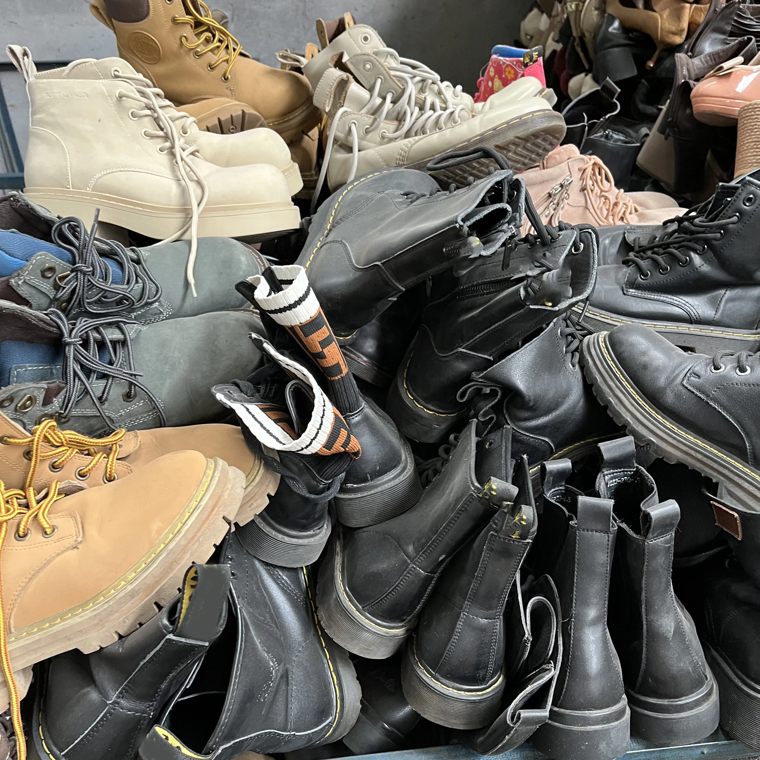Used Shoes Branded Original For Men Factory Used Thrift Shoes Branded Man Leather Shoes Thrift Store Ball Dubai ukay ukay bales