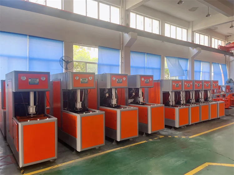 Automatic 3 cavities 4000BPH Stretch PET Bottle Blow Moulding Machine Price