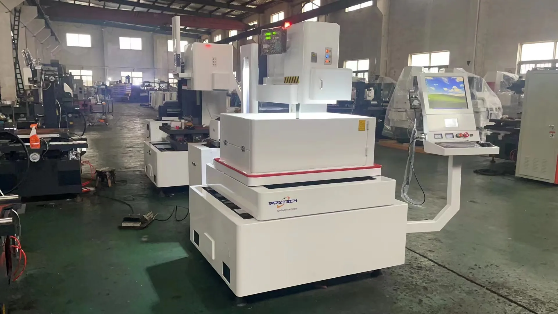 Japan Servo intelligent control multi-cut cnc edm wire cut machine CE low price high precision IPM500S cnc edm machine