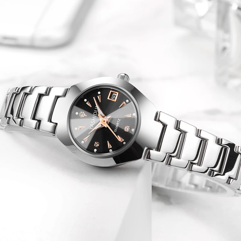 2022 Dubai Trend Couple Fashion Premium Luxury Japanese Movement Quartz Watch OEM