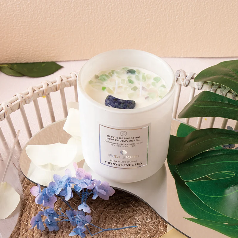 Wholesale Customize Natural Fragrance Oil Crystal Scented Candle  Glass Jar Handmade Soy Wax Aroma Candle for Home Scents