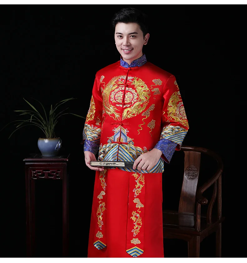 Red China Flower Dragon Phoenix Embroidered Slim Traditional Chinese Wedding Dress for Bride and Groom