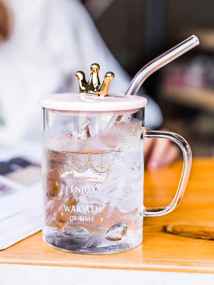 Красивая кружка для воды и молока со смесителем керамической крышкой