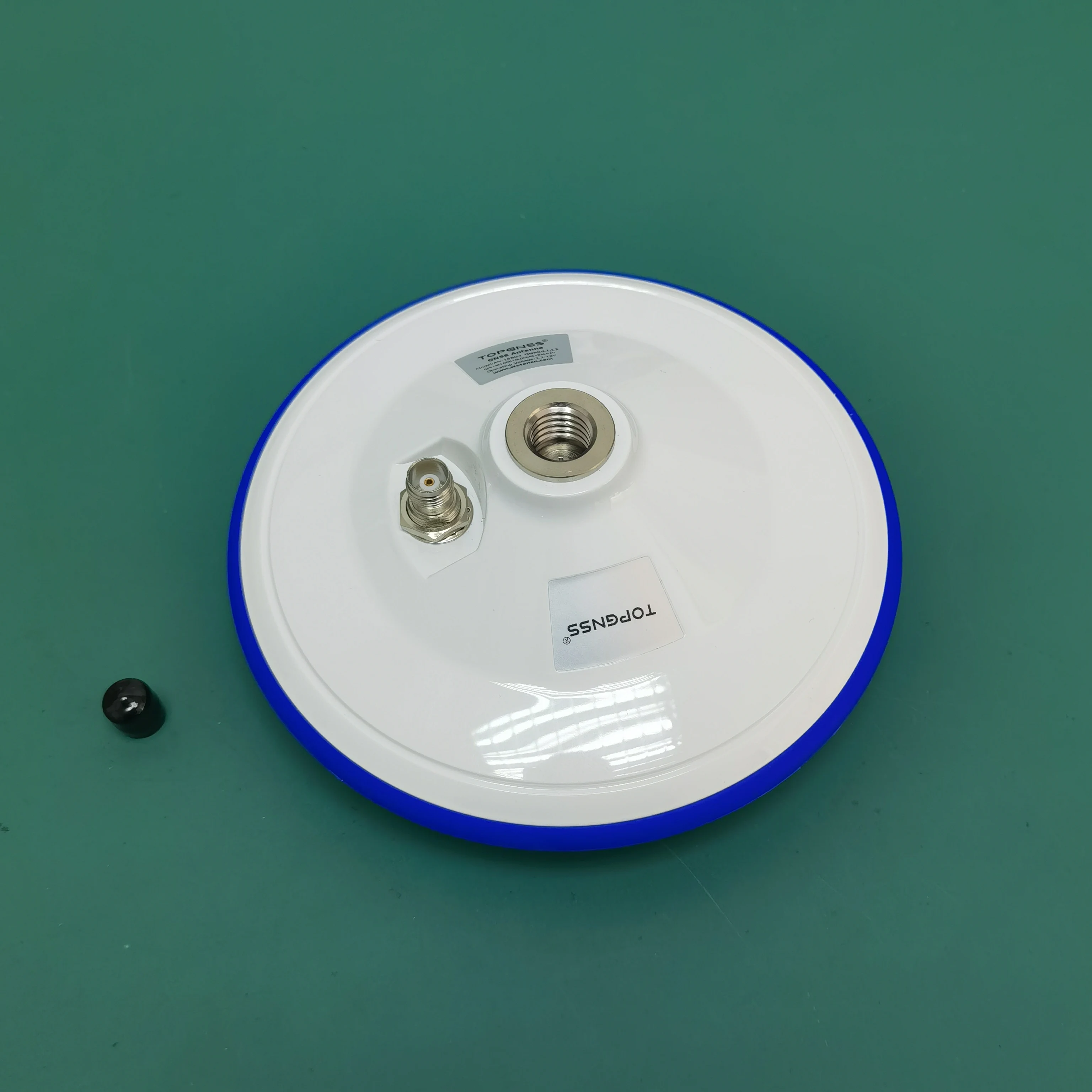 New GNSS L1 L2,L5  RTK rover gnss antenna GPS antenna high precision agriculture, RTK gps antenna GLONASS Galileo QZSS TOPGNSS