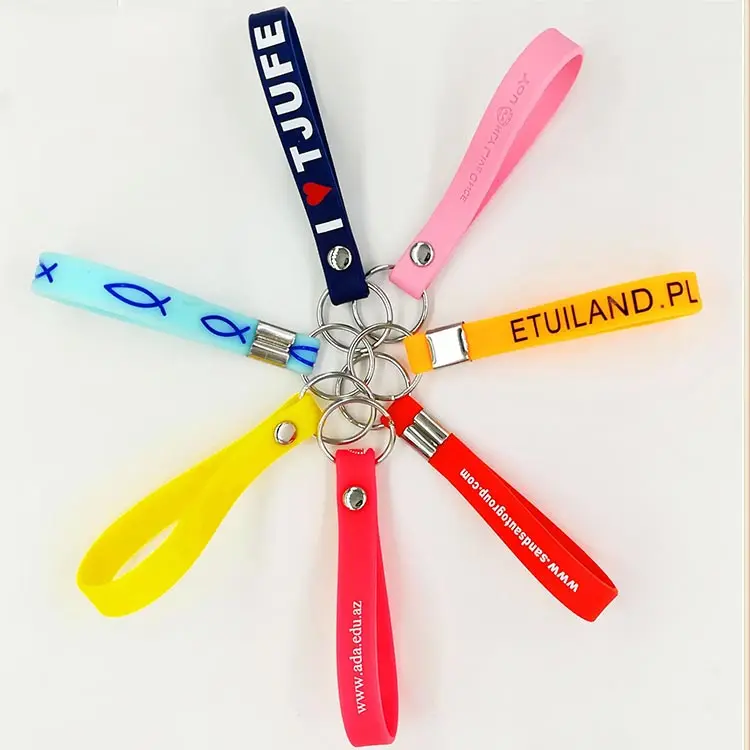  Promotional Custom High quality Silicone key chain cheap silicone ring bracelet personalized