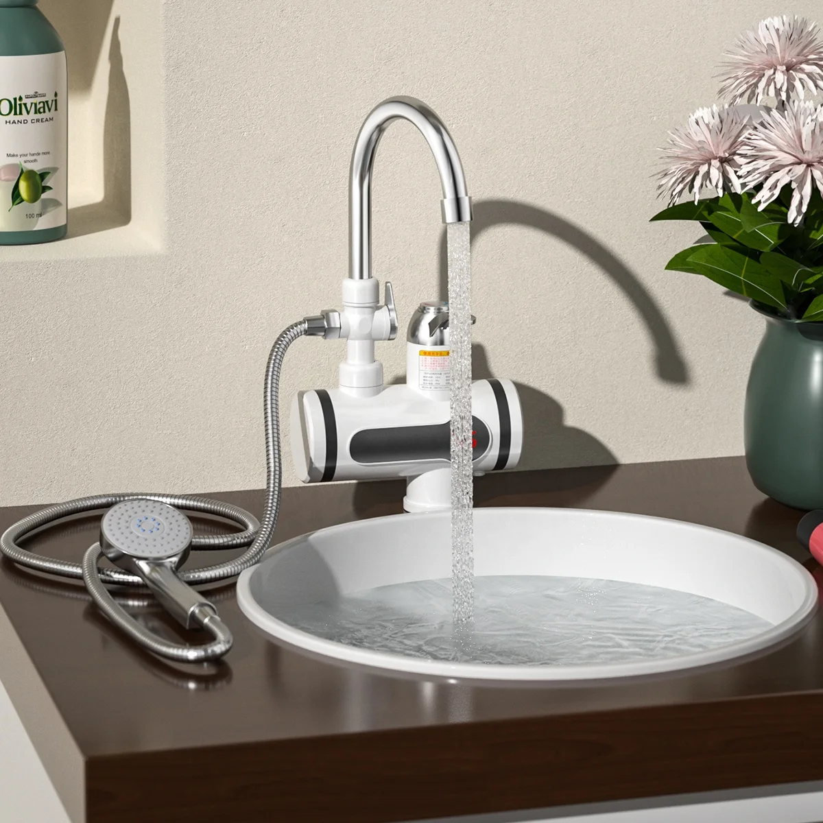 Wholesale 2022 High Quality Hot and Cold Water Brass Core LED Automatic Electric Thermostatic Faucets With Pull Out Shower Head