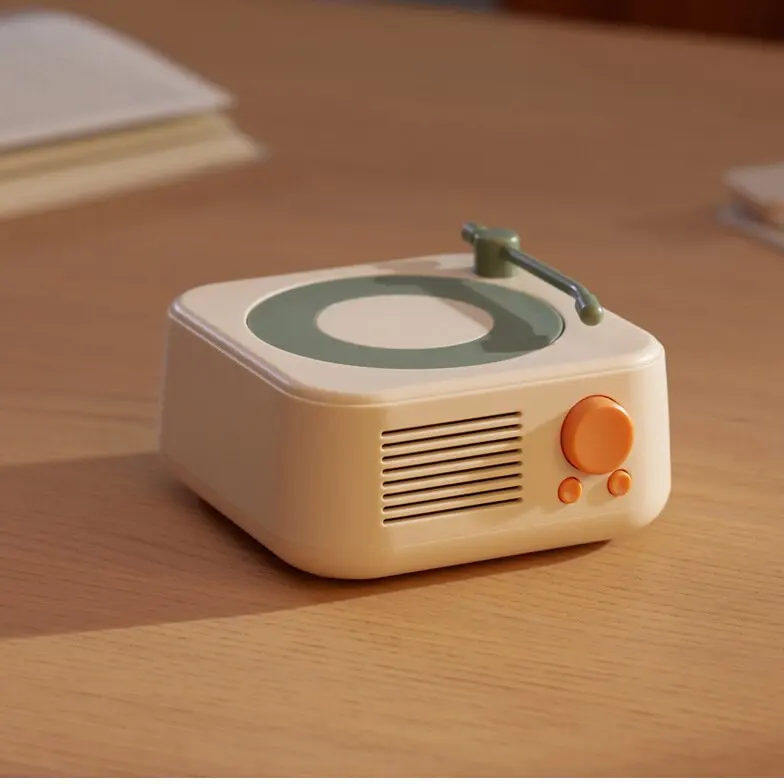 Portable Retro Mini Wireless Stereo Speaker Mini USB/TF/FM Radio with AUX Audio Line Plastic Battery-Powered