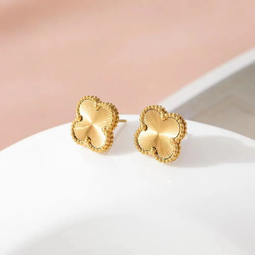 High quality recessed border gold four-leaf clover jewelry good luck personality fastness stainless steel jewelry