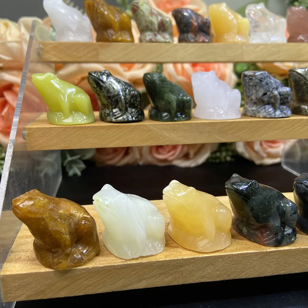Natural Crystal Carvings 3cm Mini Frog Crafts Mix Material Crystal Healing Gifts