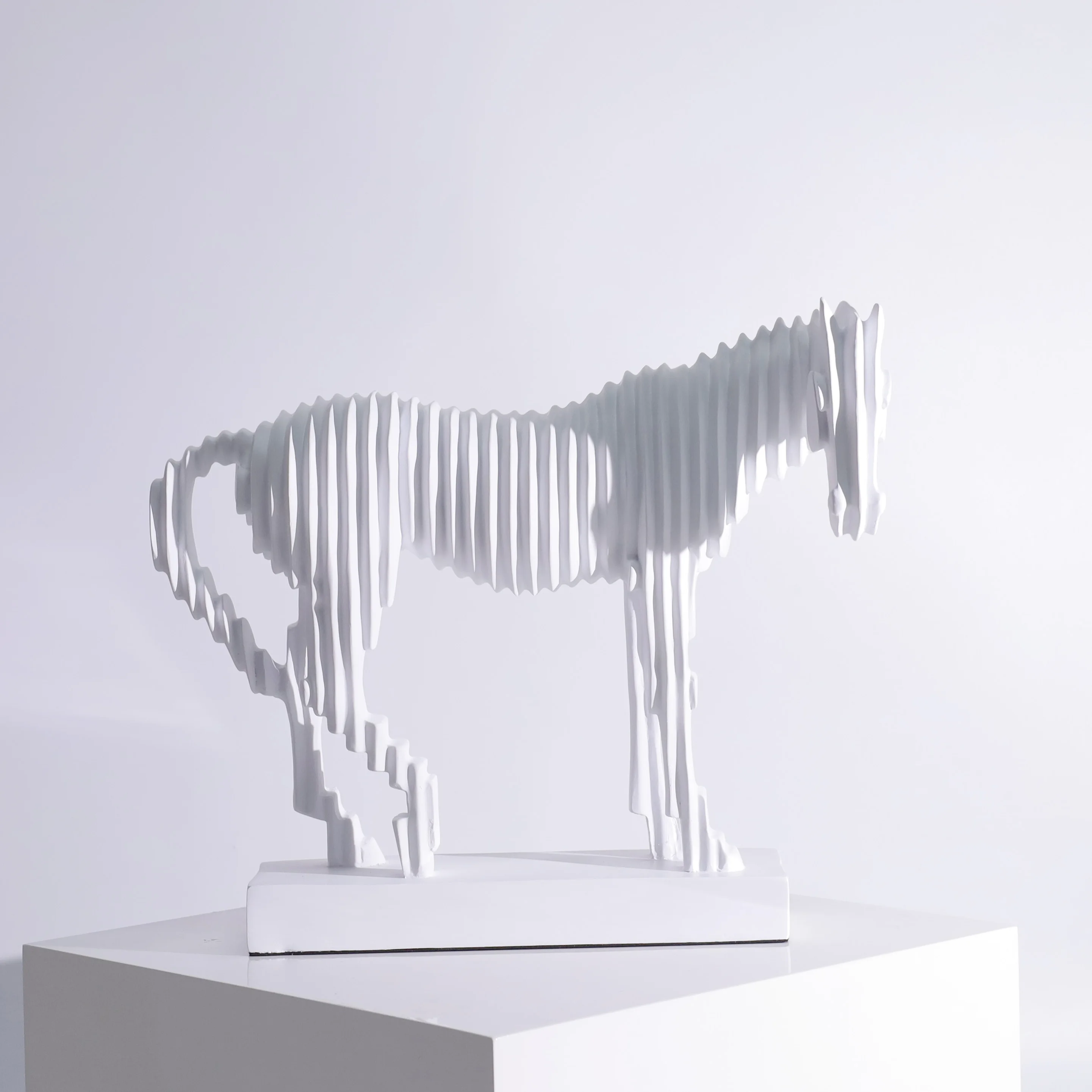 Antique Home Decor Ornament zebra Sculpture  Vintage Art Abstract Animal figurines show pieces  for home  origami horse statue