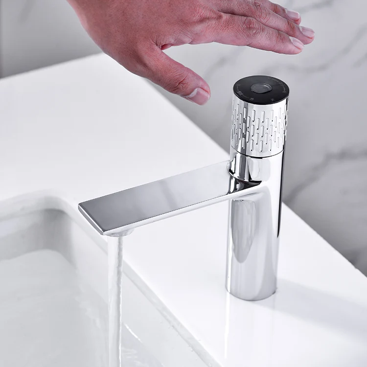 Luxury Sensor Basin Faucet Water Automatic Tap Faucet Chrome Sensor Faucet With Superior Quality