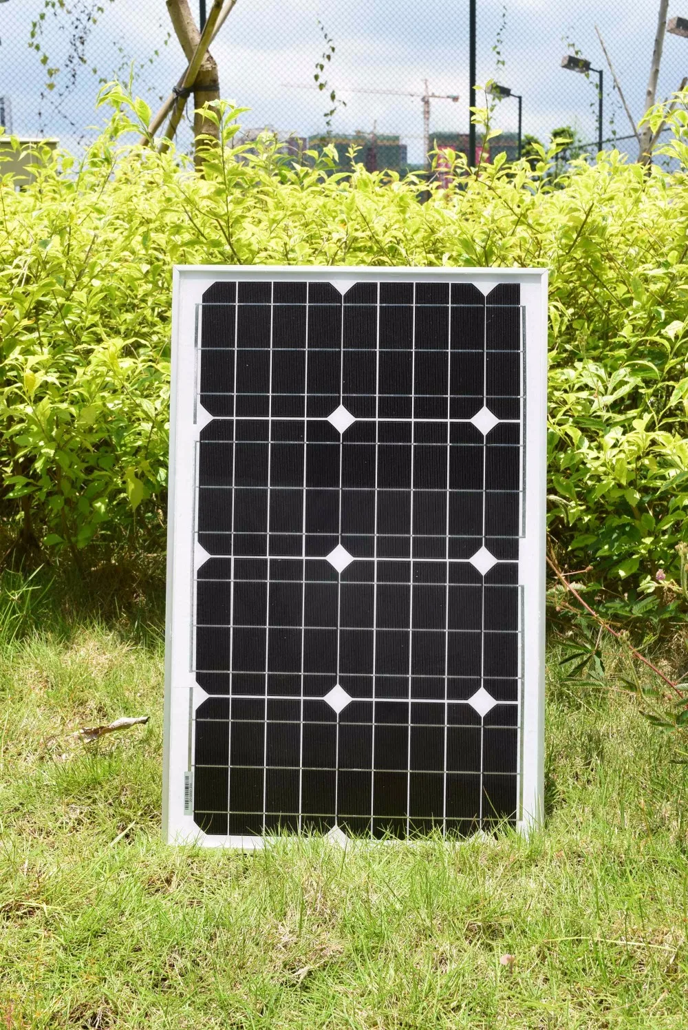 Mono Portable Generator Glass Solar Panel 18V / 20W 410 * 320 * 17mm + Black Waterproof 10A Controller + 2m Alligator Clamp