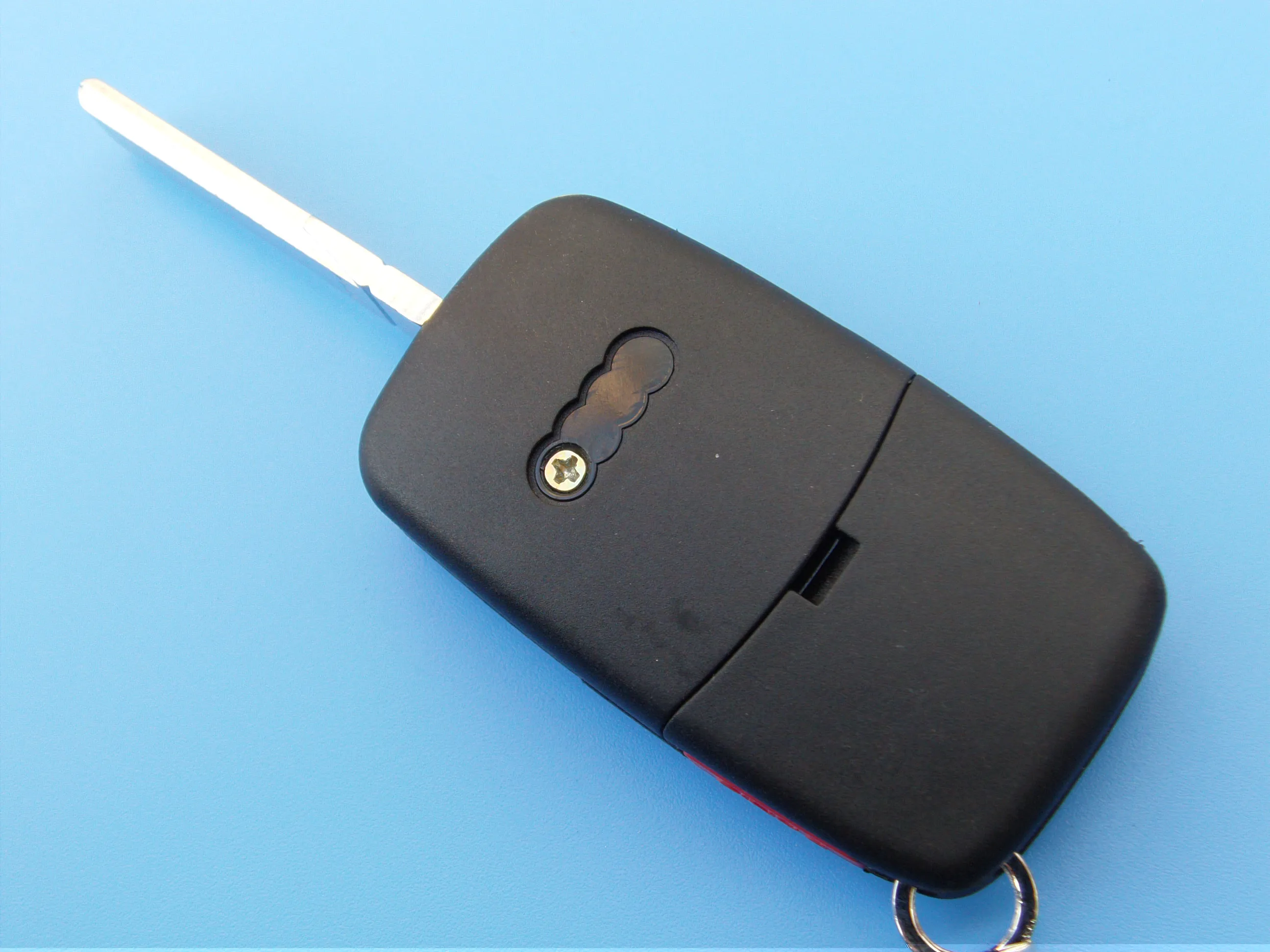 Hot seller A-udi 3+1 buttons flip folding remote control fob key case cover blank for A3 A4 A6 A8 with HAA blade