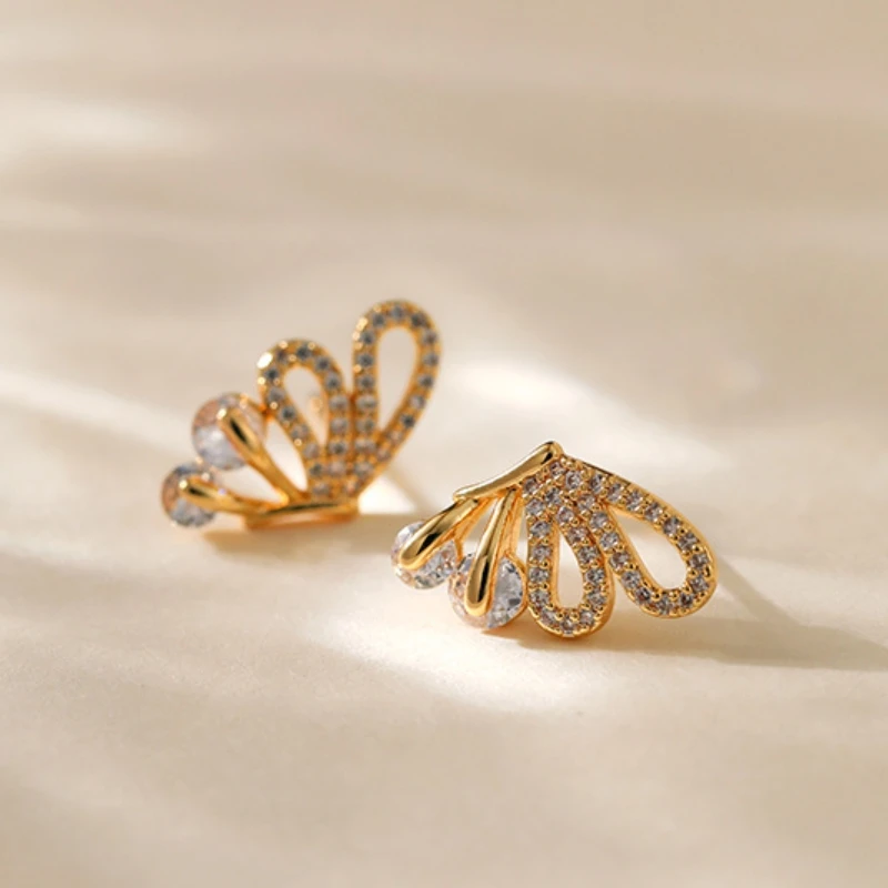 Creative Design Exquisite Symmetry Butterfly Earrings 18K Gold Plated Classy Women Earrings