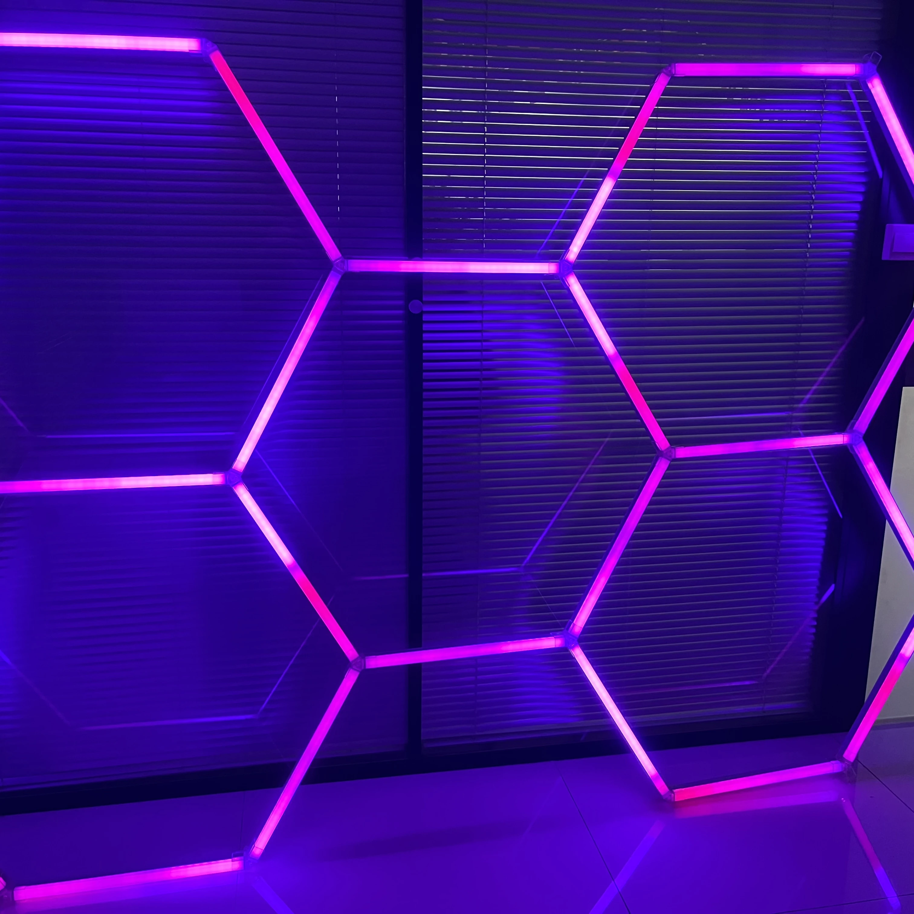 Оптовая продажа на заказ, дистанционное управление, шестигранное освещение, Rgb, светодиодный рабочий свет 12 В, RGB свет