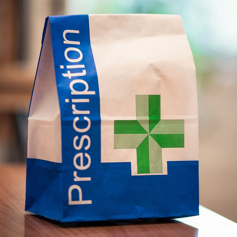 Custom personalized gift bags and tissue paper airline bag tag paper water proof air sickness pharmacy paper bag