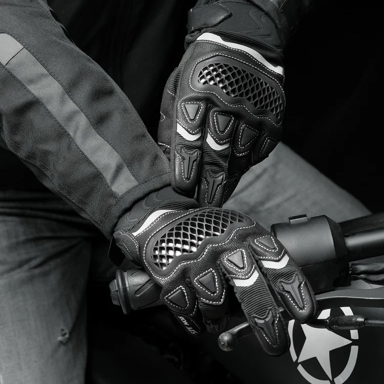 Reasonable Price Wholesale Full Waterproof Riding  Motorcycle Gloves Riding