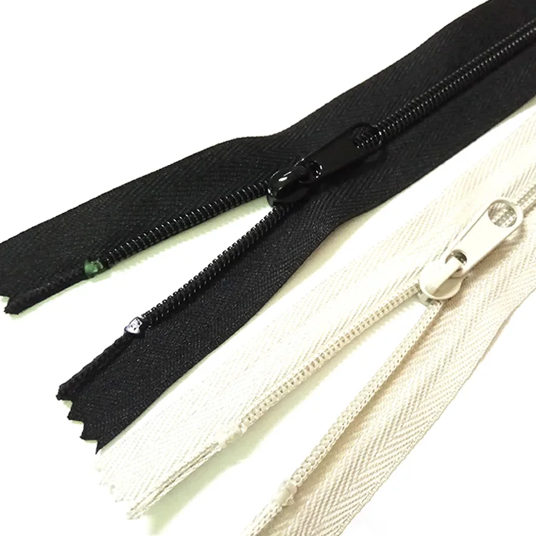 Оптовая цена #3 нейлоновая молния с пластиковой пробкой открытый конец автоматический замок