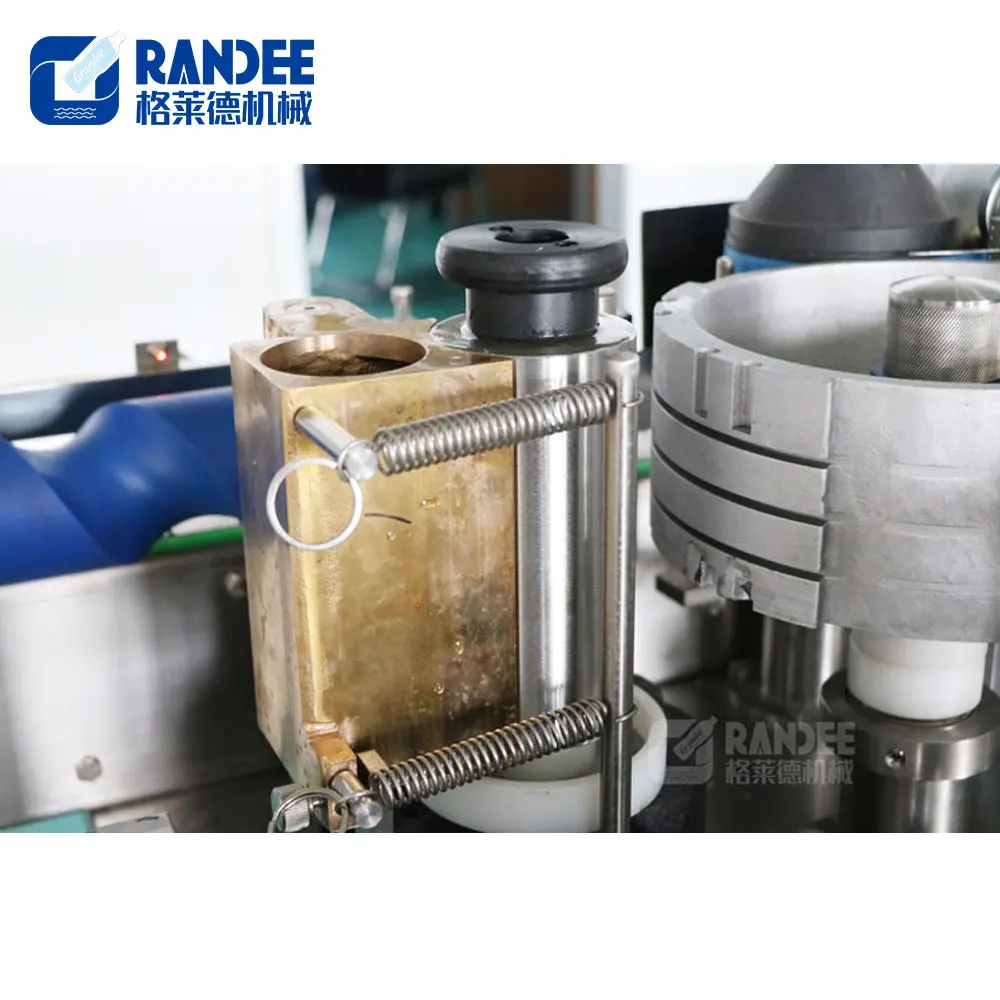 Automatic beer round glass bottle with water proof paper label cold wet glue labeling machine for beverage industry