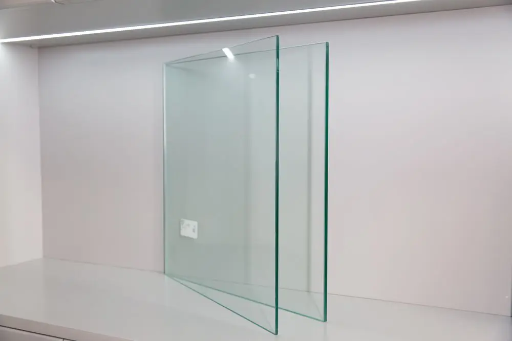 Smart Home Building Glass Laminated High Transparency Holographic Display with High Quality