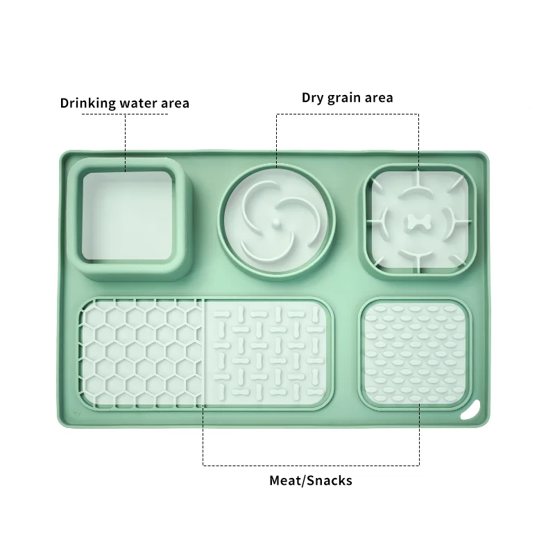 Dog Licking Mat Cat Slow Feeder Lick Pad with Suction Cups Calming Treat Mat Pet IQ Training Mat