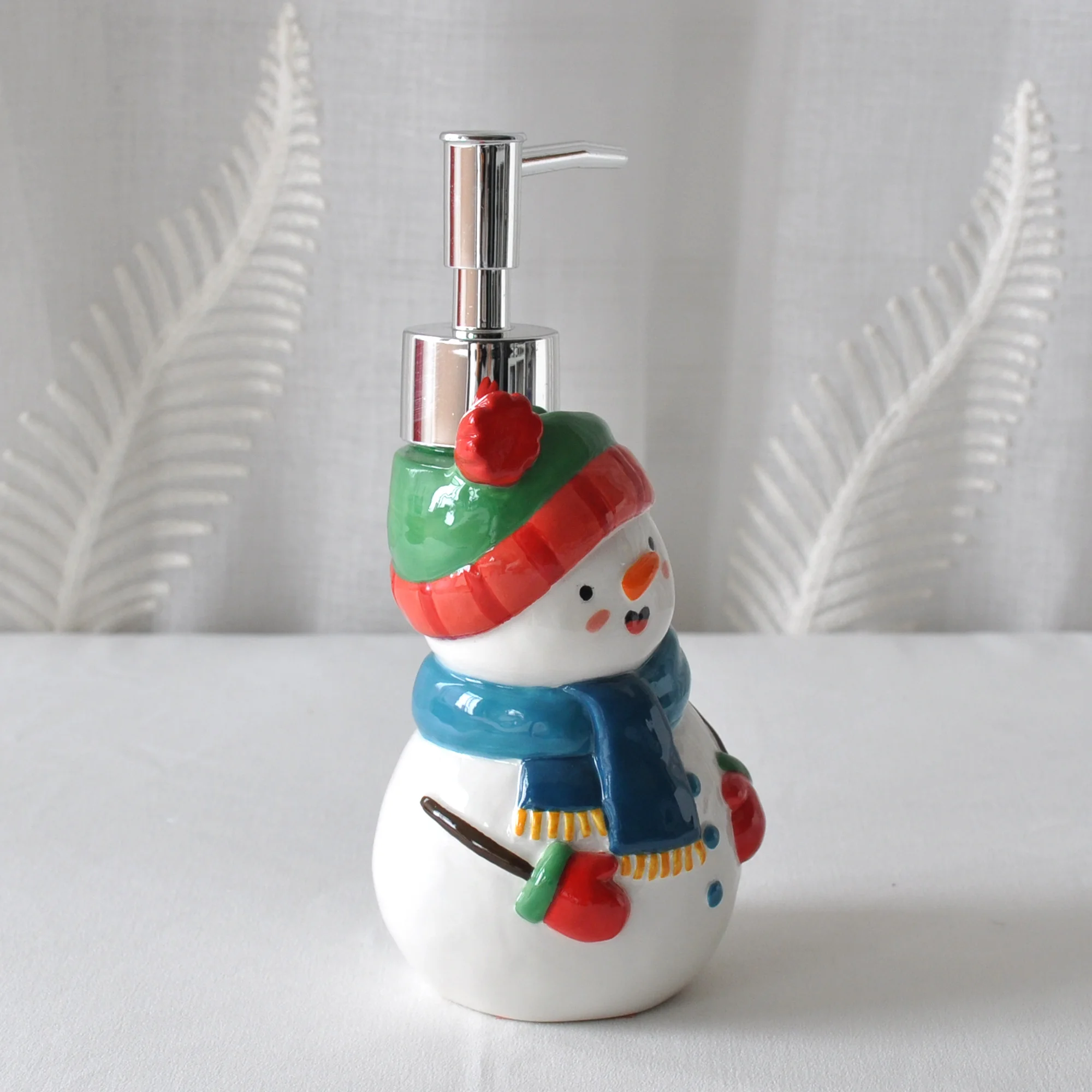 ODM/OEM Customized Handmade Cute Snowman Soap Dispenser For Hotel & Home Bathroom Accessories