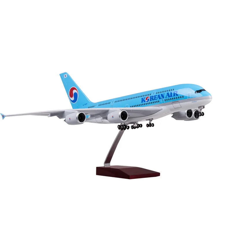 1/150 Korean Air Airbus 380 Boeing 747 ABS resin commercial passenger aircraft model with wheel lights