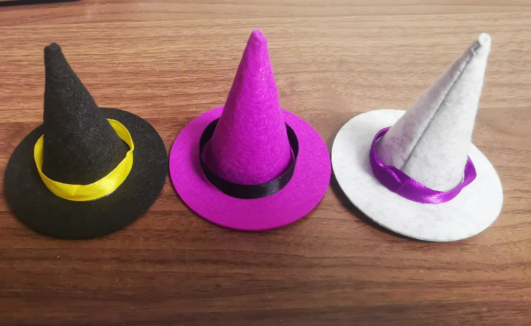 Dollhouse Miniature Christmas  Halloween decoration accessories  mini non-woven black witch hats hat for elf dolls decoration