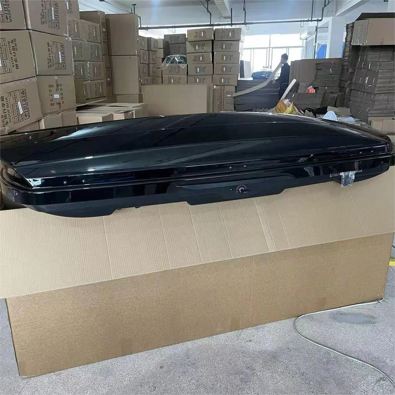 SUV Universal Rooftop Cargo Carrier Car Roof Rack Basket Cargo Box Car Rooftop Box
