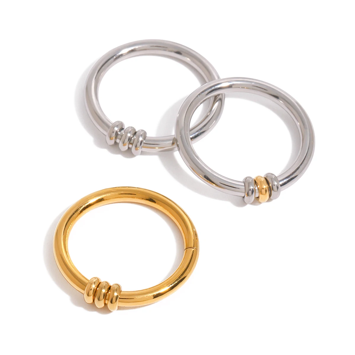 J&D Simple Everyday Wear 18k Gold Stainless Steel Minimalist Triple Circle Rings