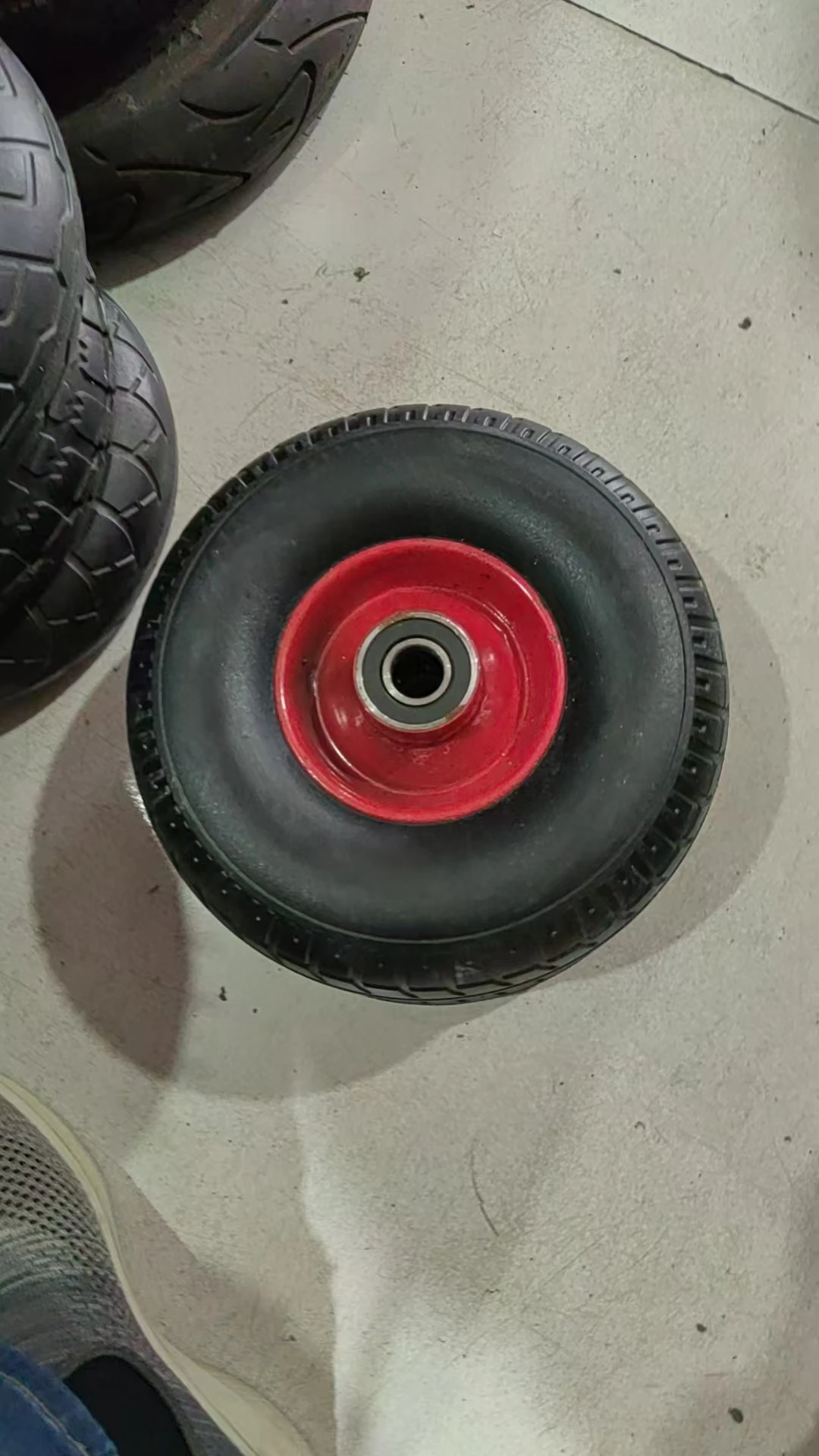 Professional High Quality 5-a-side Steel Soccer Goals High Air Retention Net Indoor Outdoor Training Equipment PVC Wheels Logo