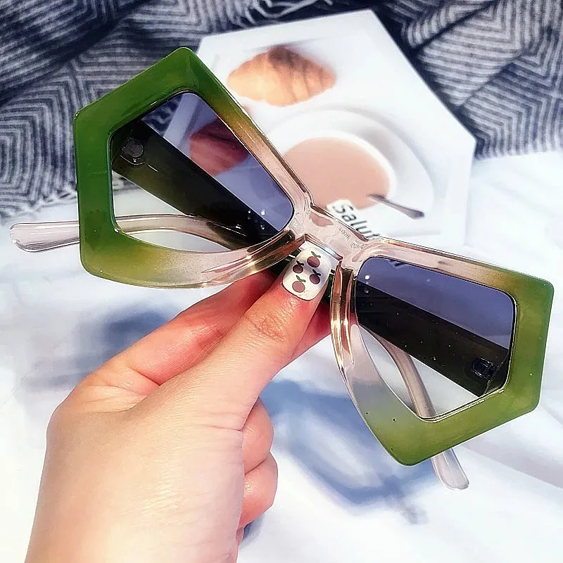 Wholesale Fashion Vintage Polygon Gradient Green Eyeglasses Frames Colorful Butterfly Shape Sunglasses For Women