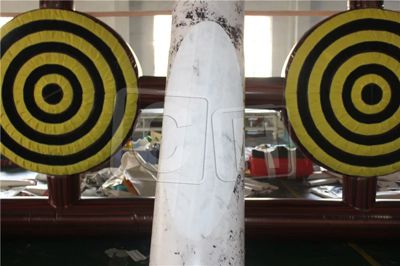 New Arrival inflatable axes throwing dart game carnival sports game for adults inflatable axes throwing