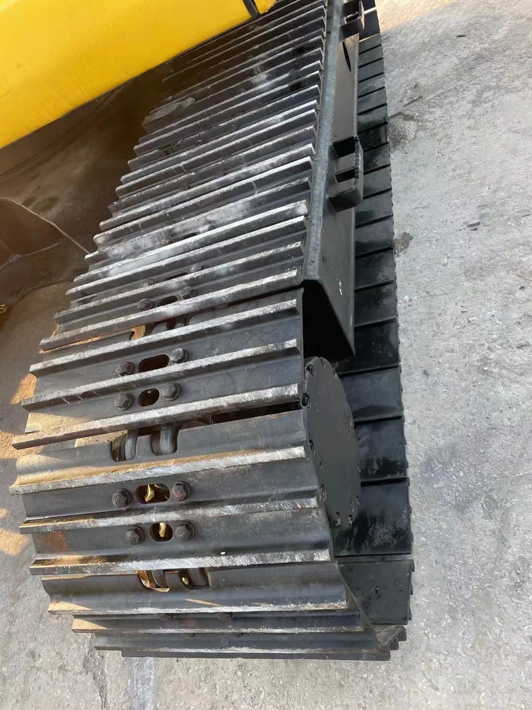 original 12ton japan made excavator machine used komatsu pc128us pc138us in shanghai yard