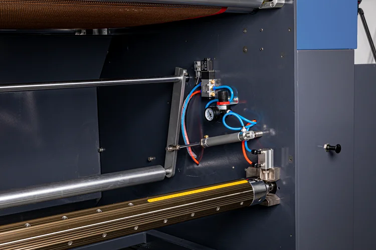 LED UV liquid coater coating machine with automatic