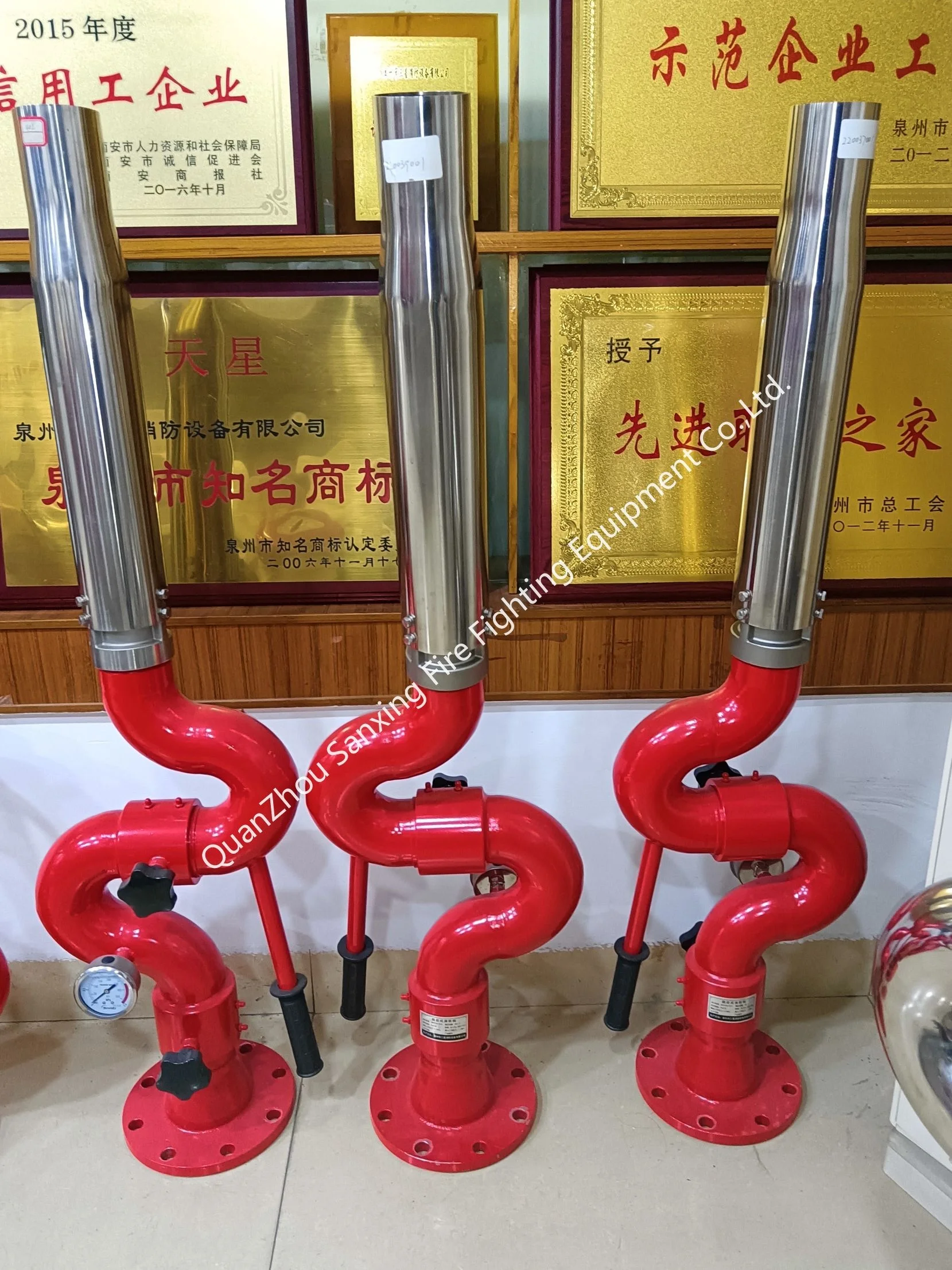 Factory Price High Flow Rate Foam / Water Adjustable Rotary Customize Water Cannon Fire Monitor