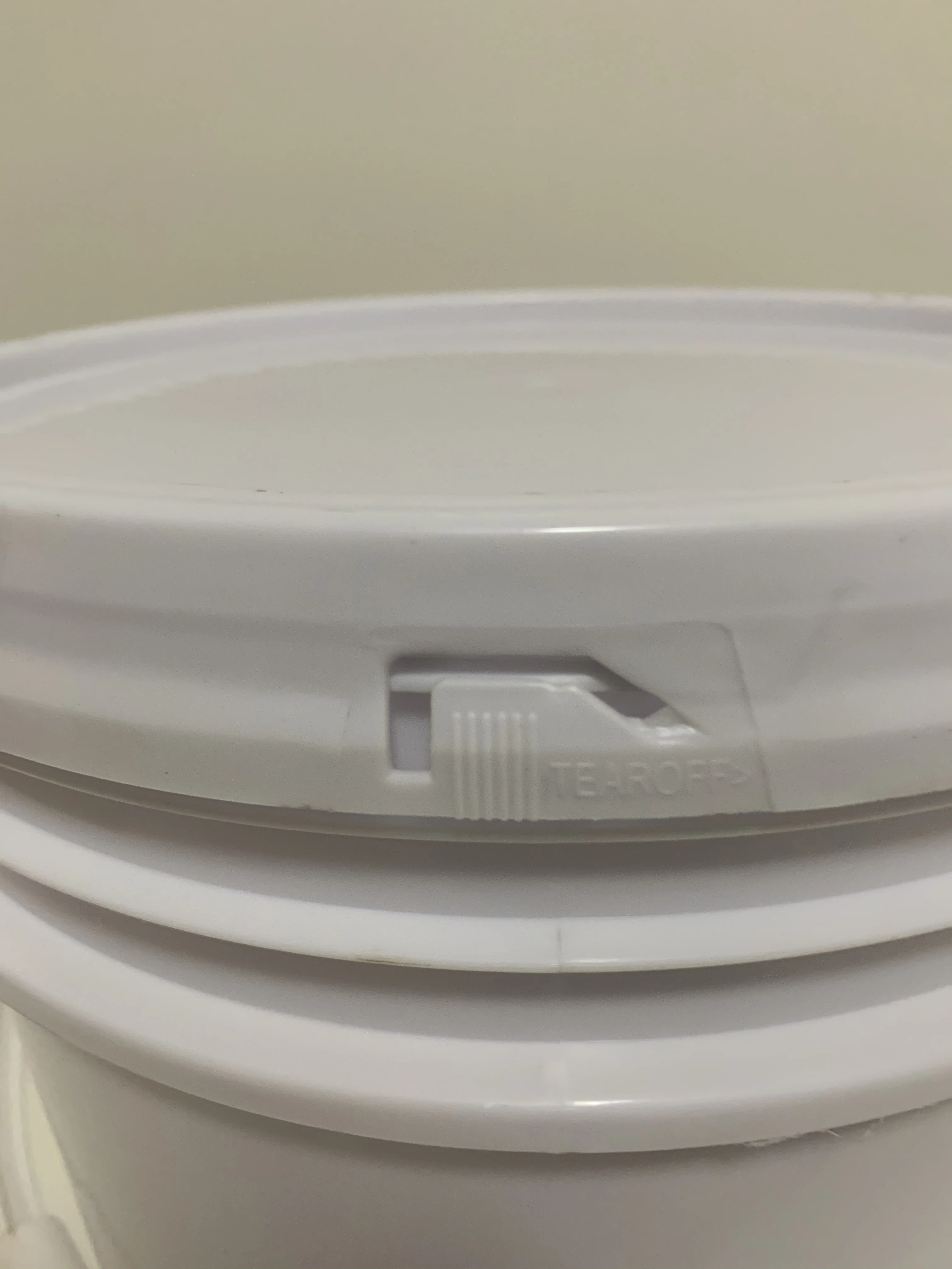 factory price 15L PP food grade round Lubricating oil drum plastic bucket with lid