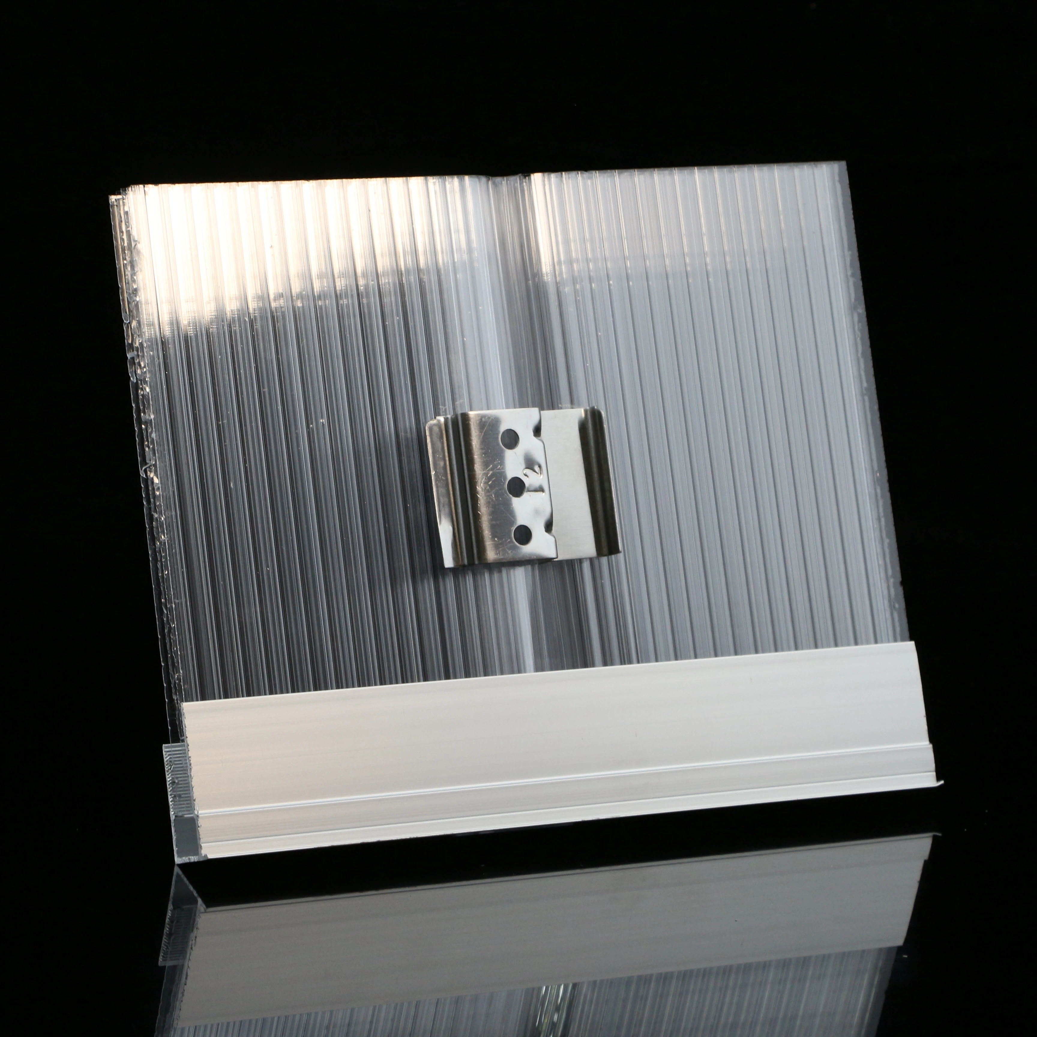 Professional Locked Polycarbonate Panel System For Roofing Facade and Cladding