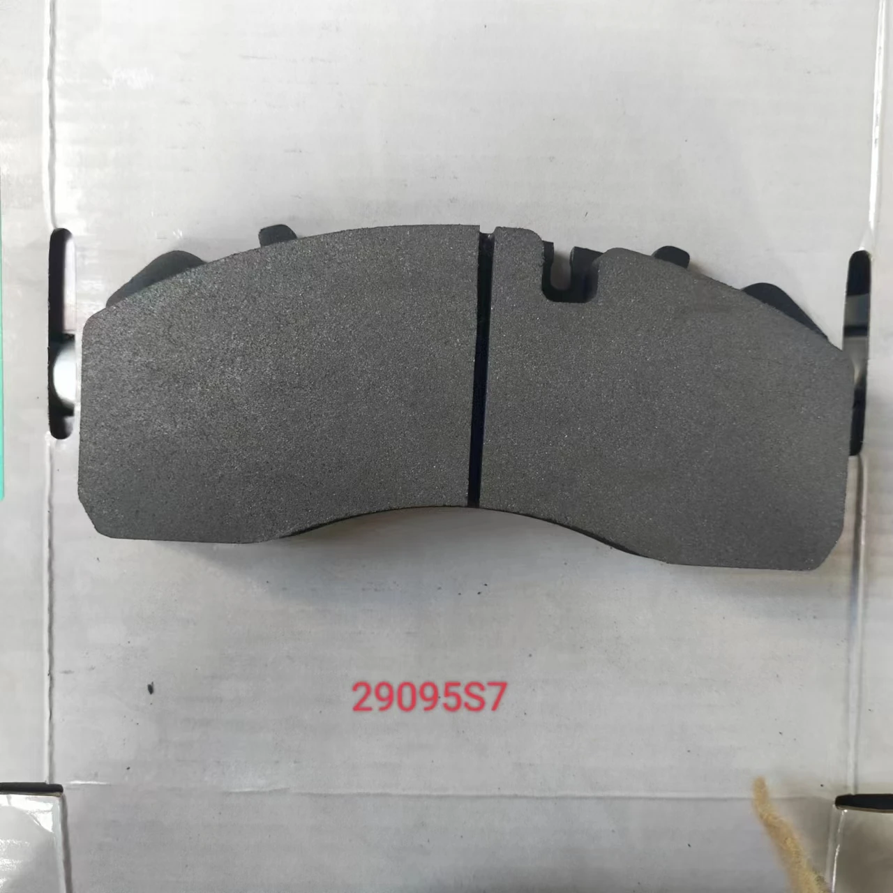 Promotion on Excellent Heat Dissipation Fast Response Non-Asbestos Disc Brake Pads 29095 DAF for Mercedes Benz Truck