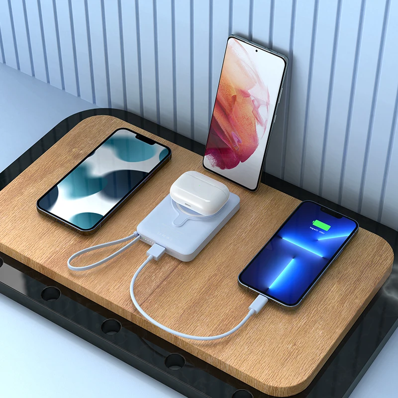 2022 New Product 3 in 1 magsaf battery pack external phone battery charger power bank magnetic with cable