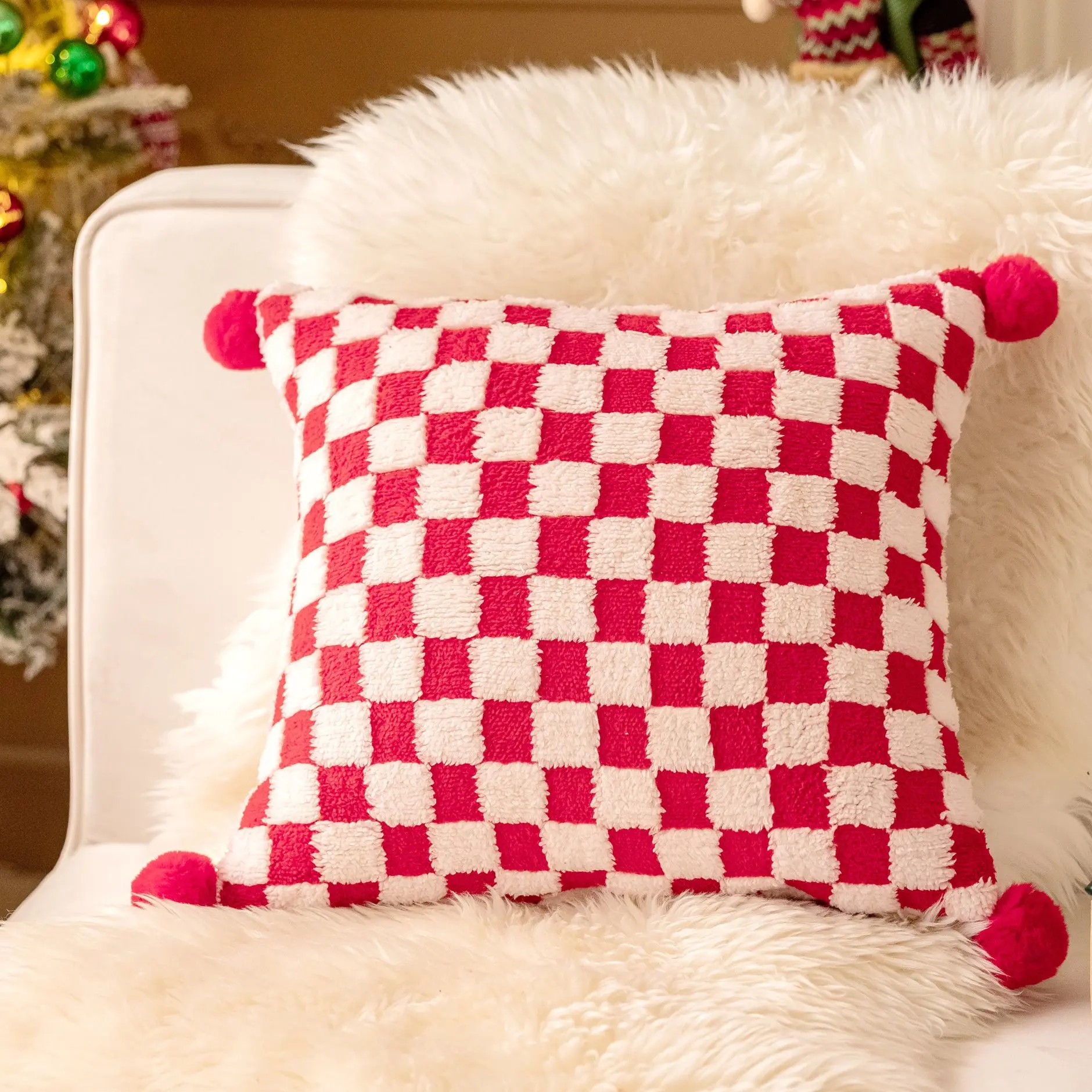 Christmas Plush Jacquard Fleece Throw Cushion Cover With Pompoms Machine Washable Decorative Pillow Case For Home Hotel Party