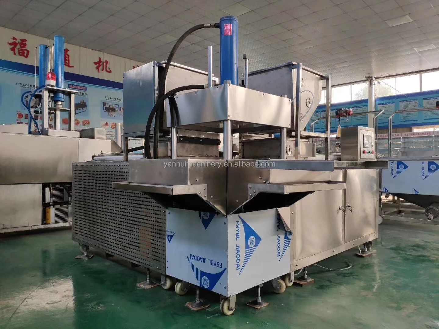 Automatic maggi cube pressing machine seasoning cube making machine for sale