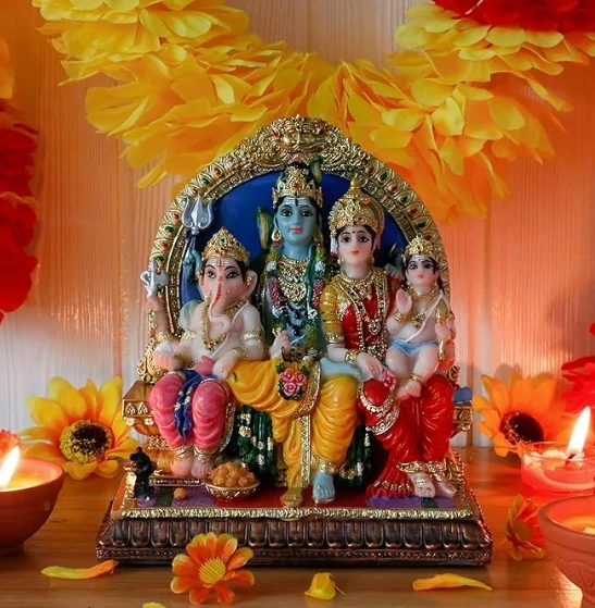 Resin Hindu god Shiva family statue Religious statue. Home decoration
