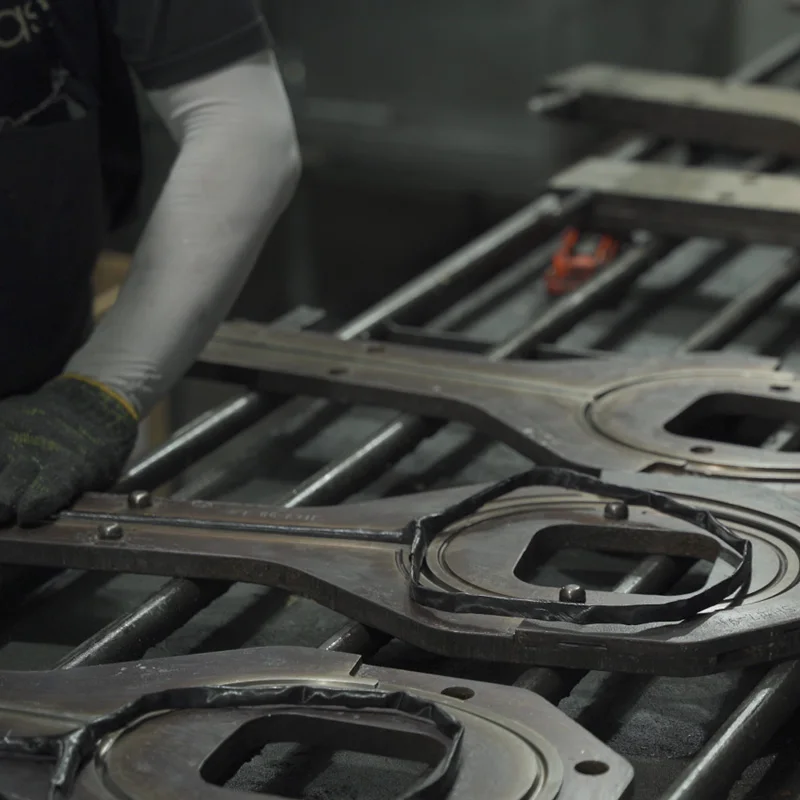 DECOQ  wholesale New Arrival ultra lightweight professional Latest Customized Top Brands graphite  carbon fiber badminton racket